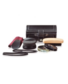 Essential shoe maintenance set Essential shoe maintenance set